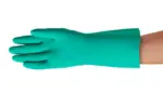 Ansell AlphaTec Solvex 37-675 grüner Chemikalienschutzhandschuh in Handrückenansicht
