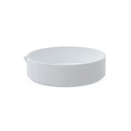 Zylindrische BOLA Abdampfschale aus chemikalienbeständigem PTFE mit Ausguss, FDA-konform und temperaturbeständig von -200 °C bis +250 °C im Labor.