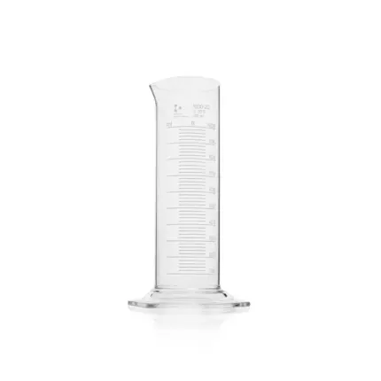 Einzelner DURAN Messzylinder niedrige Form Klasse B (1000 ml) aus Borosilikatglas 3.3 mit Sechskantfuß, Ausguss und weißer Skala für Laboranwendungen.