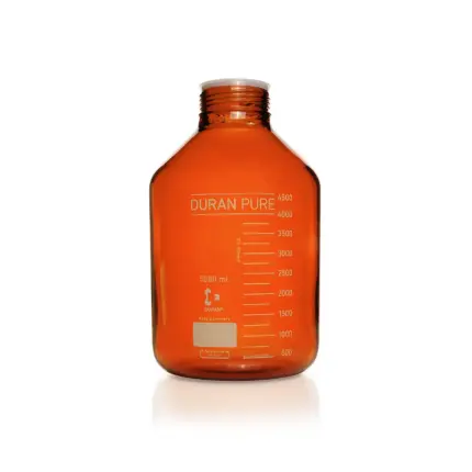 5000 ml DURAN PURE GLS 80 Weithals-Laborflasche aus bernsteinfarbenem Borosilikatglas ohne Verschluss mit Schutzabdeckung und Skala.