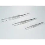 Drei gerade Bürkle Edelstahl-Pinzetten in verschiedenen Größen (105 mm, 130 mm, 160 mm) mit stumpfen Enden für präzise Laborarbeiten.