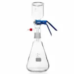 DURAN Filtrationsapparatur für 47-mm-Membranen, 500 ml Aufsatz und 2000 ml Saugflasche, Borosilikatglas 3.3 in Vorderansicht im freigestellten Format