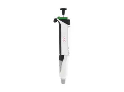 AHN myPette Pro Einkanal-Mikroliterpipette für den Volumenbereich von 0,5 bis 5 ml in ergonomischer Ausführung vor hellem Hintergrund