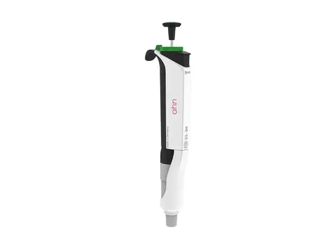 AHN myPette Pro Einkanal-Mikroliterpipette 0,5 bis 5 ml AHN myPette Pro Einkanal-Mikroliterpipette für den Volumenbereich von 0,5 bis 5 ml in ergonomischer Ausführung vor hellem Hintergrund