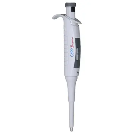 CAPP Bravo Fixvolumen-Pipette 10 ul mit grauem Bedienelement und fester Volumenanzeige vor hellem Hintergrund