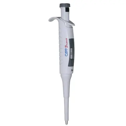 CAPP Bravo Fixvolumen-Pipette 20 ul mit grauem Bedienelement und fester Volumenanzeige vor hellem Hintergrund