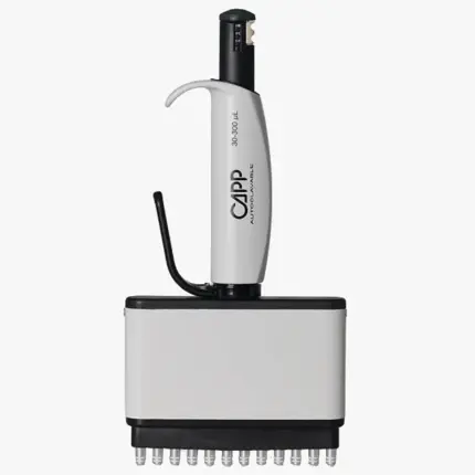 Autoklavierbare CAPP Aero 96 12-Kanal-Mikroliterpipette für variable Volumina von 30 bis 300 ul mit schwarzem Farbcode und digitalem Zählwerk vor hellem Hintergrund