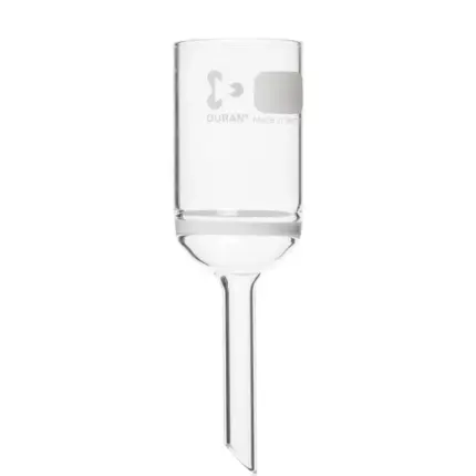 DURAN Büchner-Filtrationstrichter mit Sinterplatte, 50 ml, Borosilikatglas 3.3, Trichter mit integrierter Filterplatte in Vorderansicht im freigestellten Format