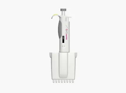 AHN pipet4u Pro 8-Kanal-Mikroliterpipette für den Volumenbereich von 5 bis 50 ul in ergonomischer Ausführung vor hellem Hintergrund
