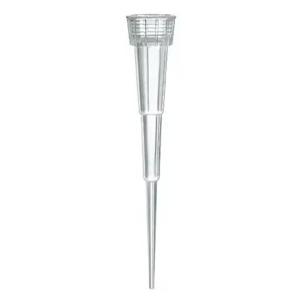 Einzelne unsterile BRAND Pipettenspitze von 0,1 bis 20 µl aus farblosem Polypropylen ohne Filter.