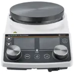 Produktansicht des Heidolph Hei-PLATE Mix 'n' Heat Ultimate Magnetrührers mit runder Heizplatte und digitalem Bedienfeld.